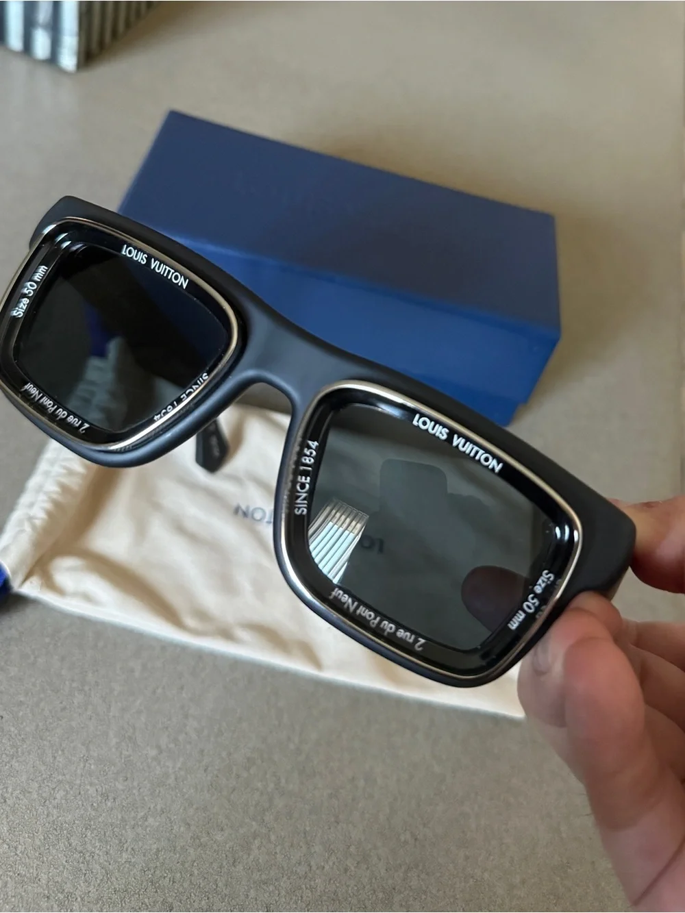 Louis Vuitton Black Square Sunglasses with Silver Trim - Picture 4 of 7